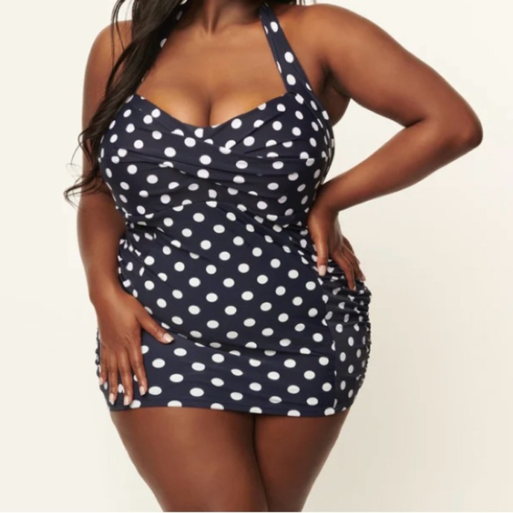 Unique Vintage Retro Polka Dot Plus Size Navy & White Sheath Swimsuit Size 1X